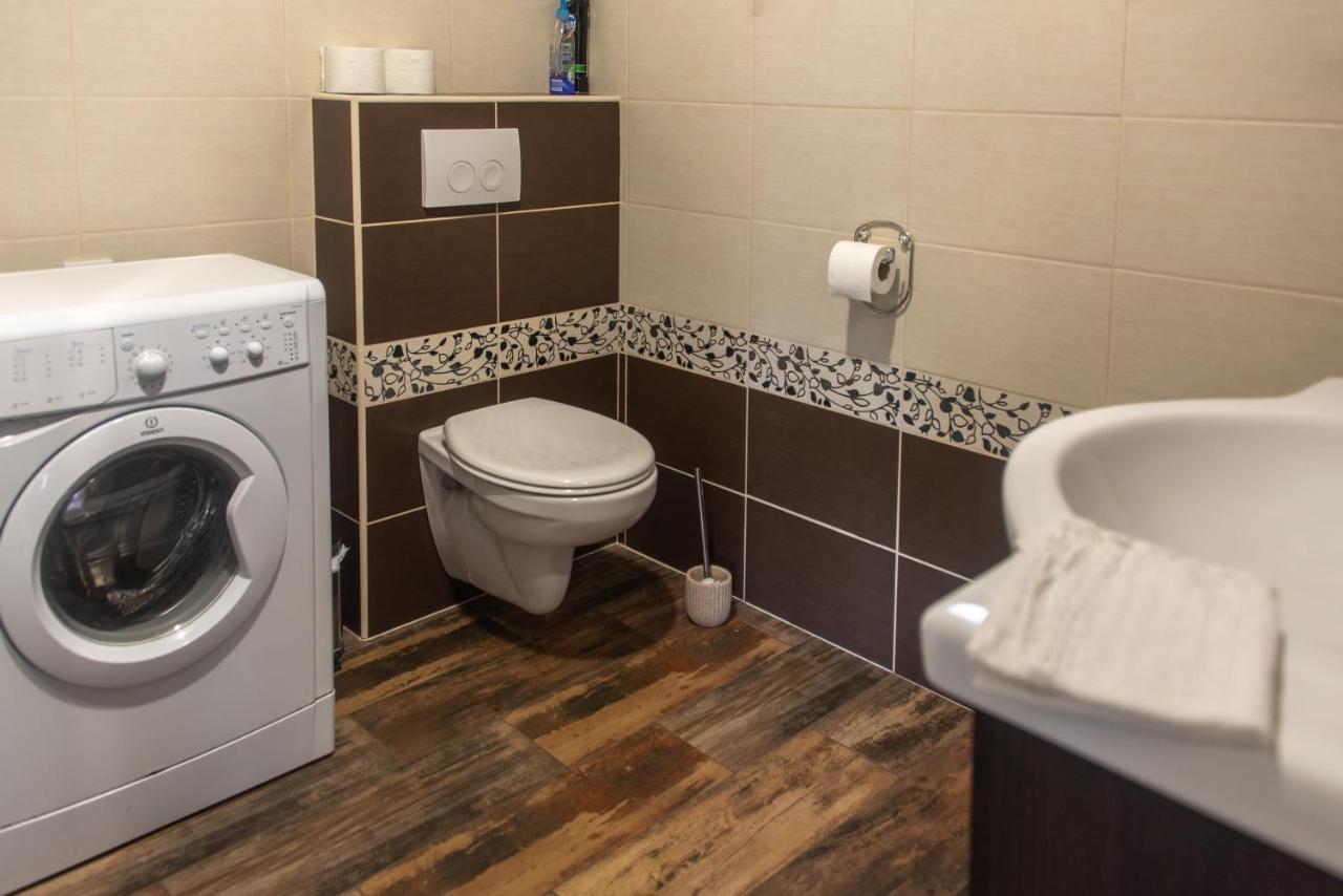 Hauptman Apartman Nagyatád エクステリア 写真